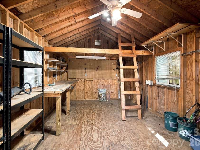 195 Huntly Lane, Mooresville, NC 28115.  MLS# CAR4433236, YatesRealty ID 56123. Wired