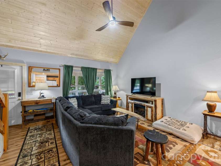 588 Panoramic Loop, Maggie Valley, NC 28751.  MLS# CAR4431380, YatesRealty ID 56124. 