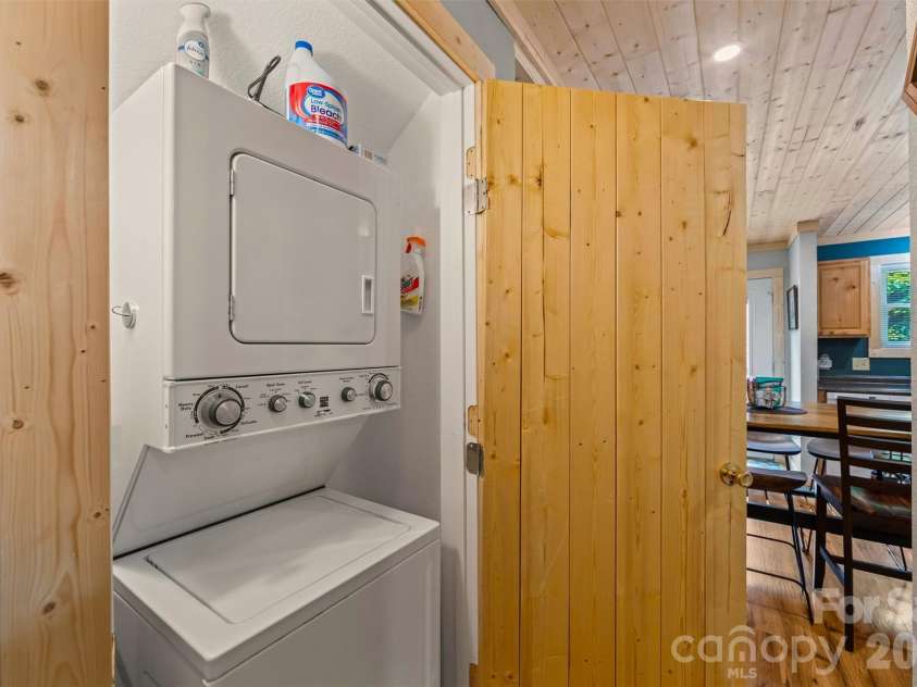 588 Panoramic Loop, Maggie Valley, NC 28751.  MLS# CAR4431380, YatesRealty ID 56124. 