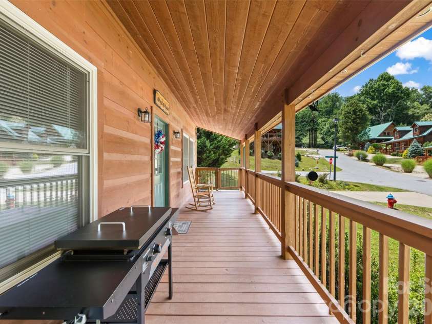 588 Panoramic Loop, Maggie Valley, NC 28751.  MLS# CAR4431380, YatesRealty ID 56124. 