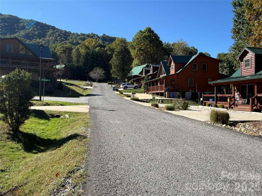 588 Panoramic Loop, Maggie Valley, NC 28751.  MLS# CAR4431380, YatesRealty ID 56124. 