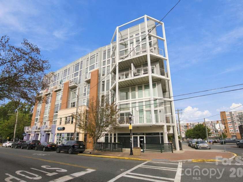 3123 Davidson Street, Charlotte, NC 28205.  MLS# CAR4433136, YatesRealty ID 56125. 