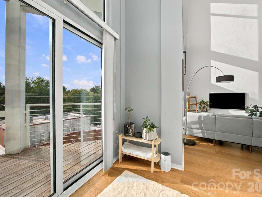 3123 Davidson Street, Charlotte, NC 28205.  MLS# CAR4433136, YatesRealty ID 56125. 