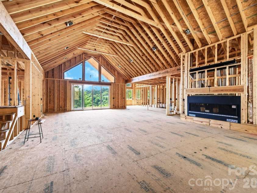 154 Twin Courts Drive, Weaverville, NC 28787.  MLS# CAR4426503, YatesRealty ID 56126. 
