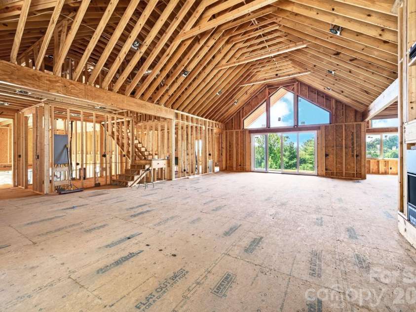 154 Twin Courts Drive, Weaverville, NC 28787.  MLS# CAR4426503, YatesRealty ID 56126. 