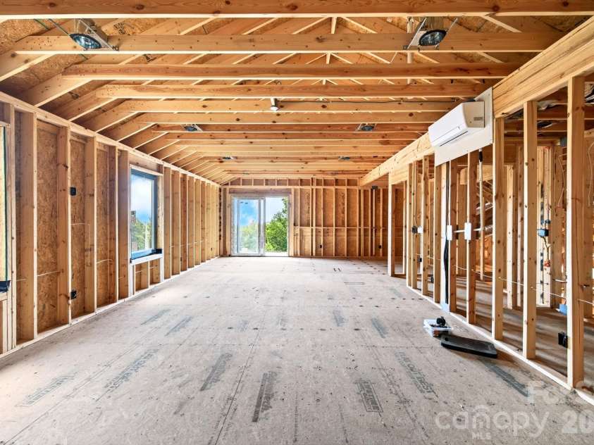 154 Twin Courts Drive, Weaverville, NC 28787.  MLS# CAR4426503, YatesRealty ID 56126. 
