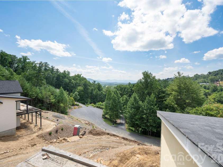154 Twin Courts Drive, Weaverville, NC 28787.  MLS# CAR4426503, YatesRealty ID 56126. 