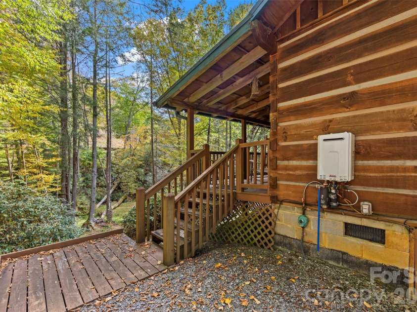 758 Mashstomp Road, Maggie Valley, NC 28751.  MLS# CAR4433434, YatesRealty ID 56129. 