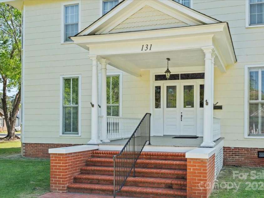 131 Jordan Street, Bennettsville, SC 29512.  MLS# CAR4245807, YatesRealty ID 5613. 