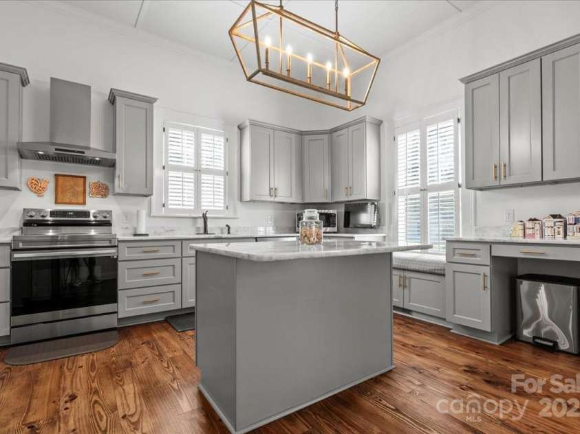 131 Jordan Street, Bennettsville, SC 29512.  MLS# CAR4245807, YatesRealty ID 5613. 