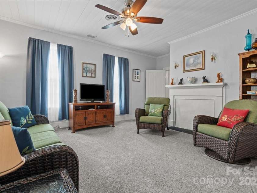 131 Jordan Street, Bennettsville, SC 29512.  MLS# CAR4245807, YatesRealty ID 5613. 