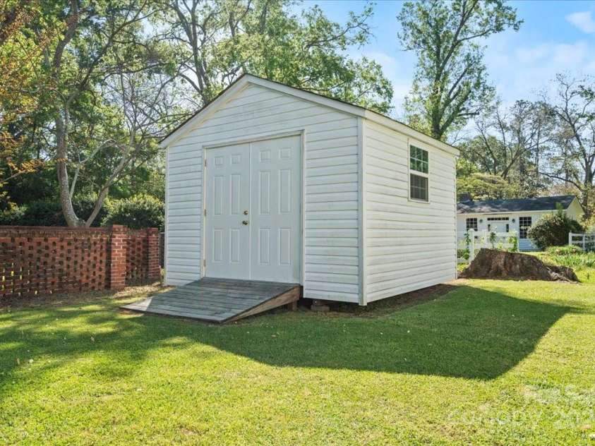 131 Jordan Street, Bennettsville, SC 29512.  MLS# CAR4245807, YatesRealty ID 5613. 