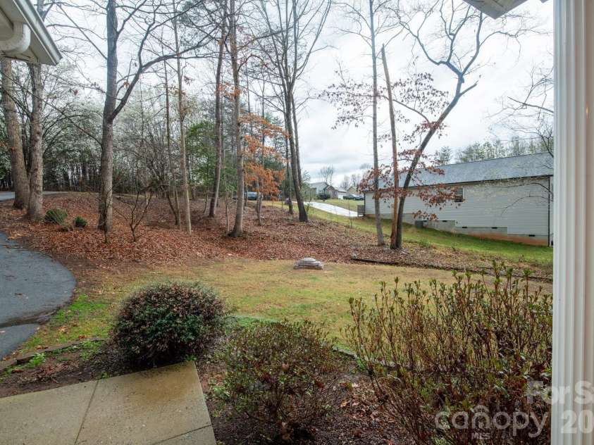 4927 Gateway Drive, Claremont, NC 28610.  MLS# CAR4356298, YatesRealty ID 5613. 
