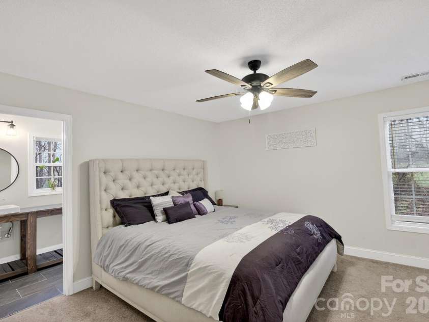 4927 Gateway Drive, Claremont, NC 28610.  MLS# CAR4356298, YatesRealty ID 5613. 