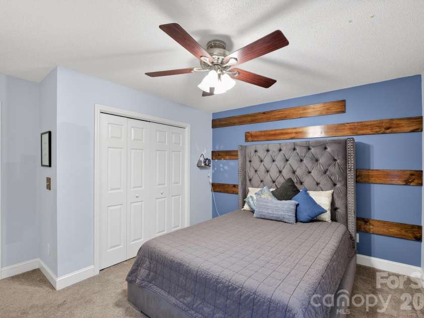 4927 Gateway Drive, Claremont, NC 28610.  MLS# CAR4356298, YatesRealty ID 5613. 