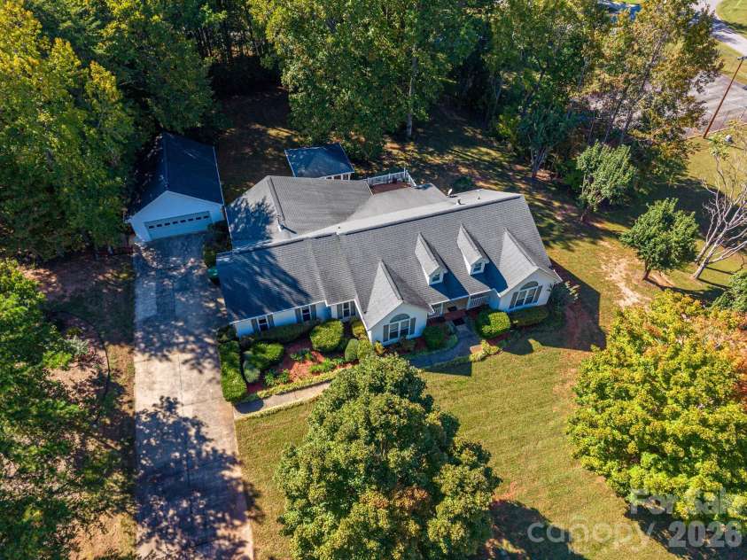 2545 Les Lane, Denver, NC 28037.  MLS# CAR4430593, YatesRealty ID 56130. 