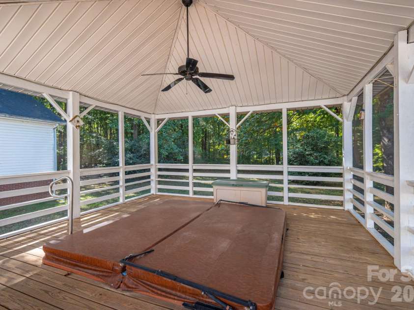 2545 Les Lane, Denver, NC 28037.  MLS# CAR4430593, YatesRealty ID 56130. 