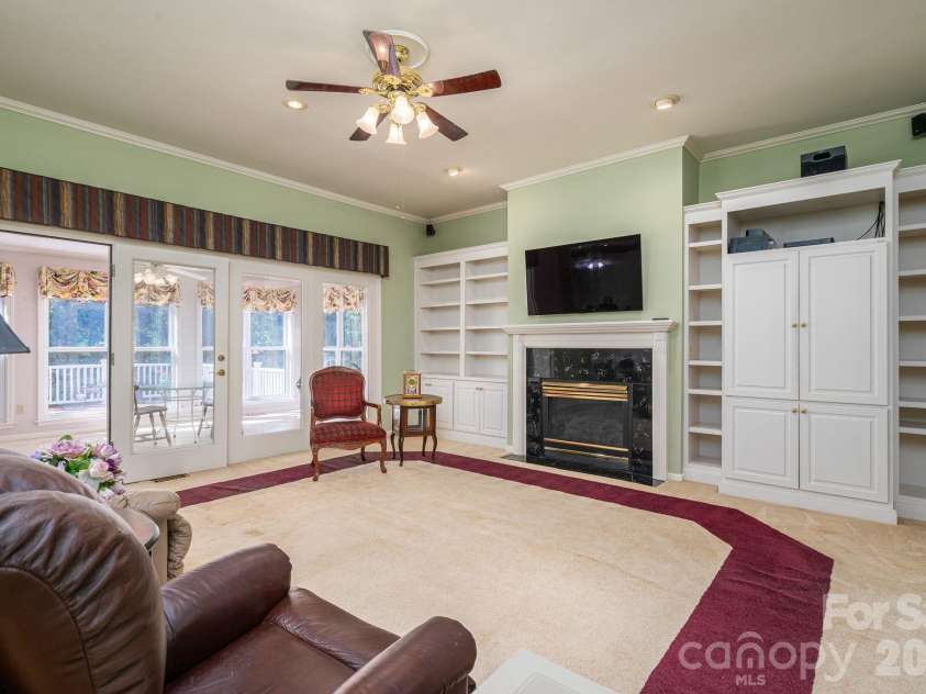 2545 Les Lane, Denver, NC 28037.  MLS# CAR4430593, YatesRealty ID 56130. 