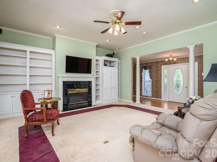 2545 Les Lane, Denver, NC 28037.  MLS# CAR4430593, YatesRealty ID 56130. 