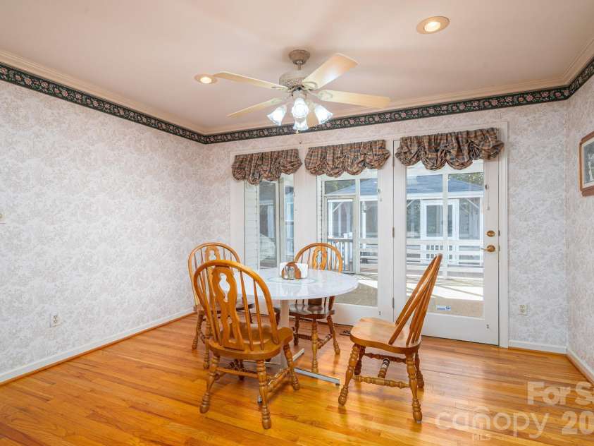 2545 Les Lane, Denver, NC 28037.  MLS# CAR4430593, YatesRealty ID 56130. 