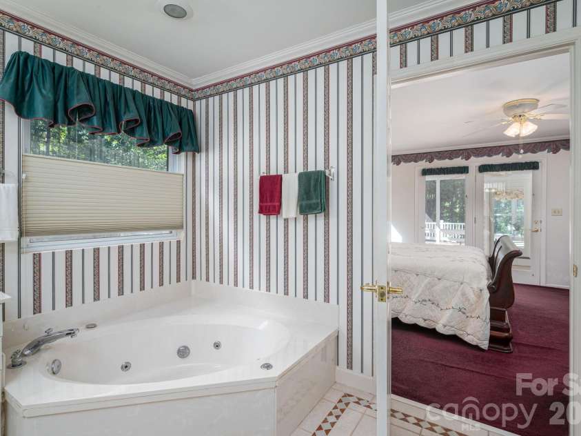 2545 Les Lane, Denver, NC 28037.  MLS# CAR4430593, YatesRealty ID 56130. 