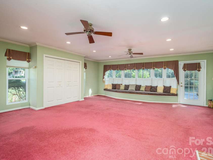2545 Les Lane, Denver, NC 28037.  MLS# CAR4430593, YatesRealty ID 56130. 