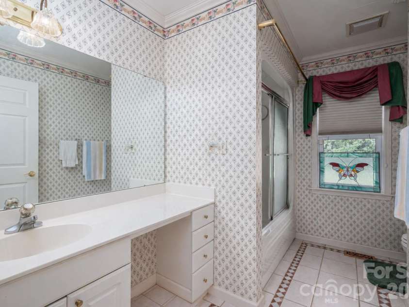 2545 Les Lane, Denver, NC 28037.  MLS# CAR4430593, YatesRealty ID 56130. 