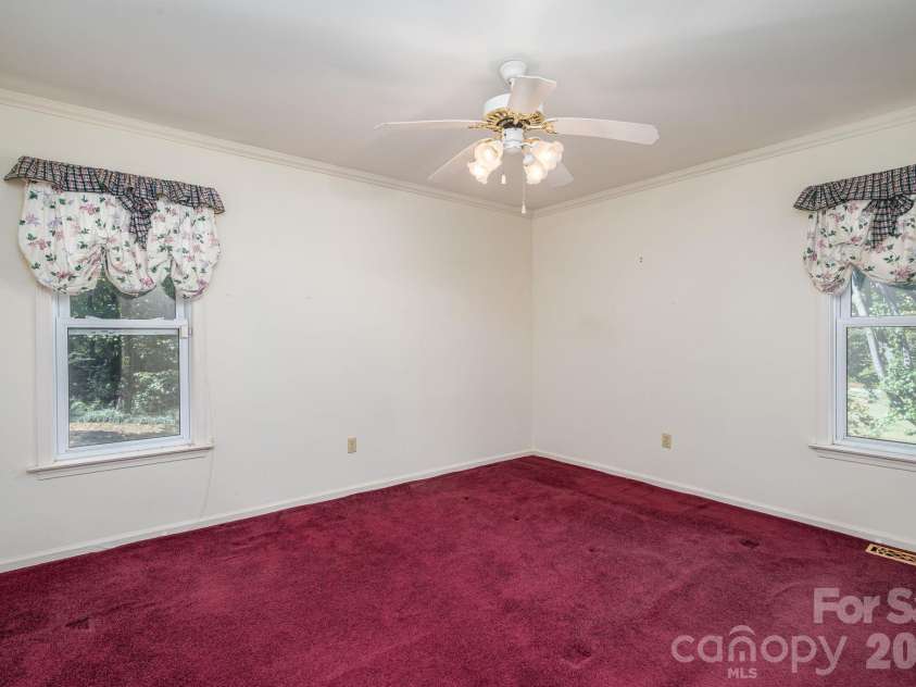 2545 Les Lane, Denver, NC 28037.  MLS# CAR4430593, YatesRealty ID 56130. 