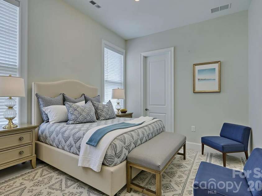 82105 Standing Oak Drive, Charlotte, NC 28278.  MLS# CAR4410343, YatesRealty ID 56131. Guest suite 3
