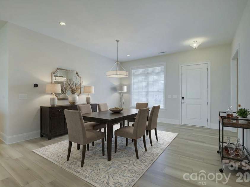 82105 Standing Oak Drive, Charlotte, NC 28278.  MLS# CAR4410343, YatesRealty ID 56131. Virtually staged dining area