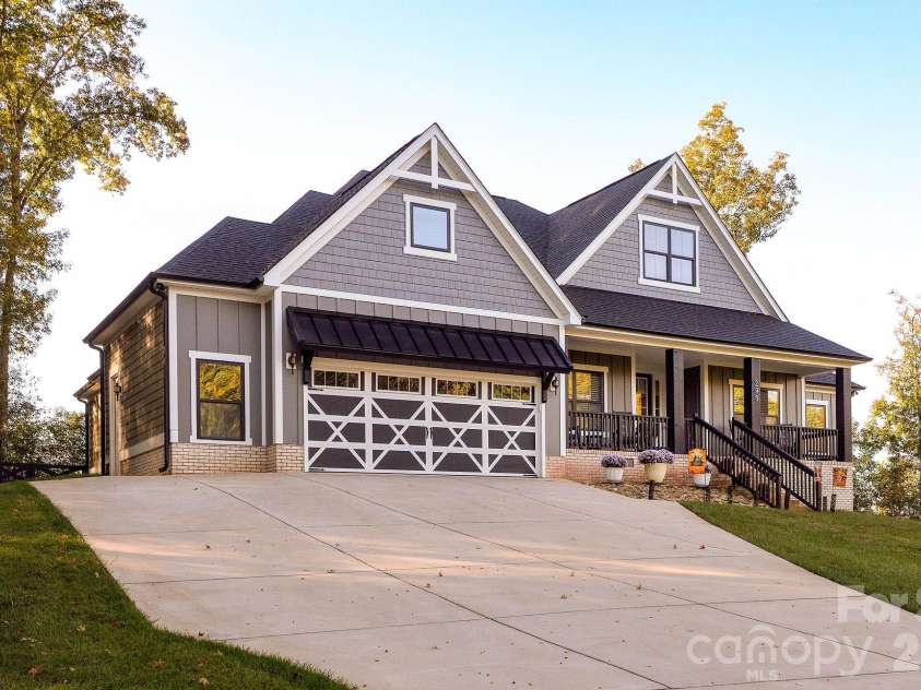 295 Rhode Island Court, Mocksville, NC 27028.  MLS# CAR4433632, YatesRealty ID 56133. 