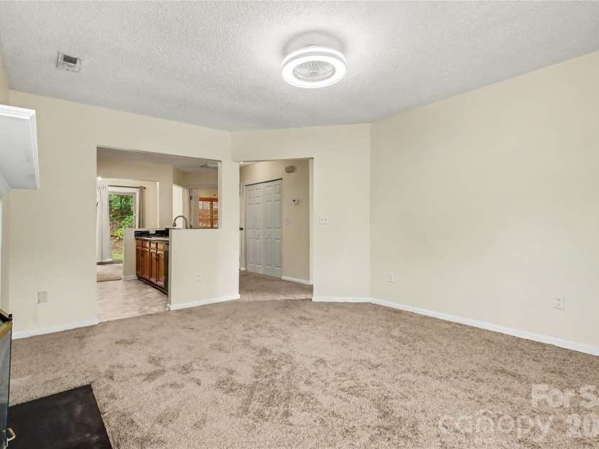 1611 Dendy Lane, Pineville, NC 28134.  MLS# CAR4433531, YatesRealty ID 56134. 