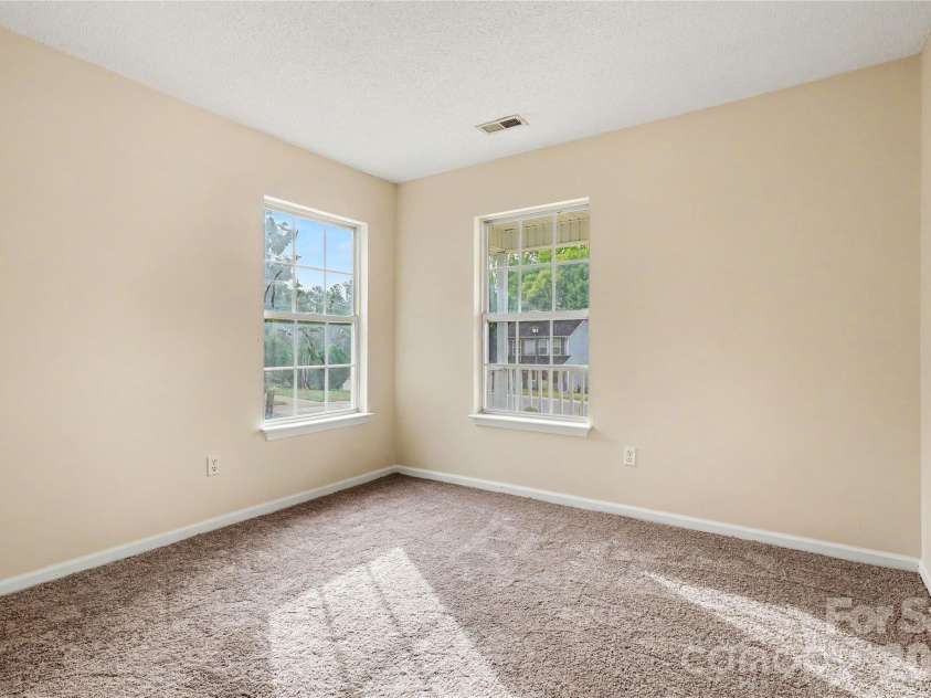 1611 Dendy Lane, Pineville, NC 28134.  MLS# CAR4433531, YatesRealty ID 56134. 