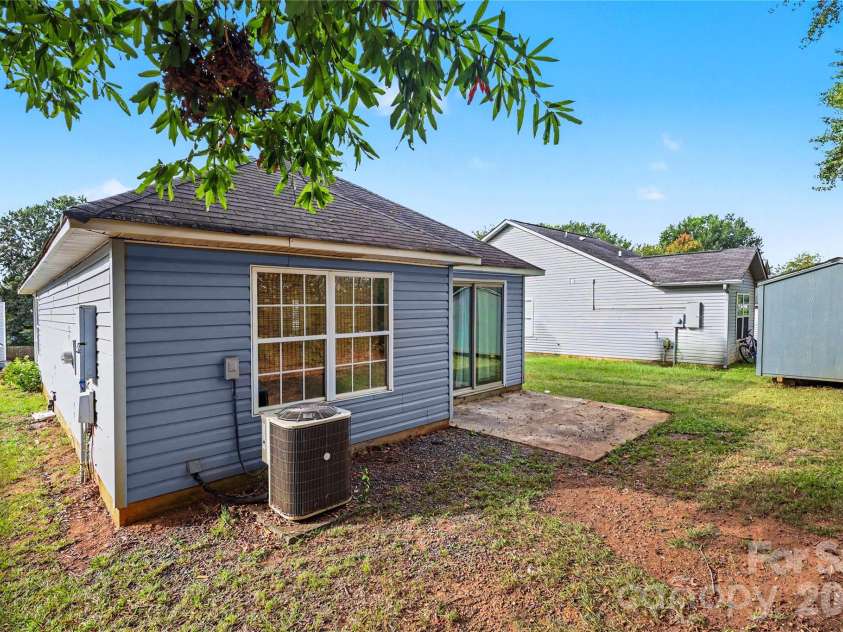 1611 Dendy Lane, Pineville, NC 28134.  MLS# CAR4433531, YatesRealty ID 56134. 
