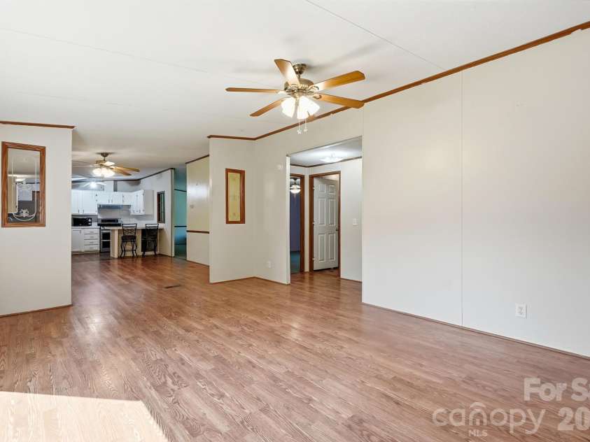6017 Frazier Drive, Davidson, NC 28036.  MLS# CAR4431808, YatesRealty ID 56136. 