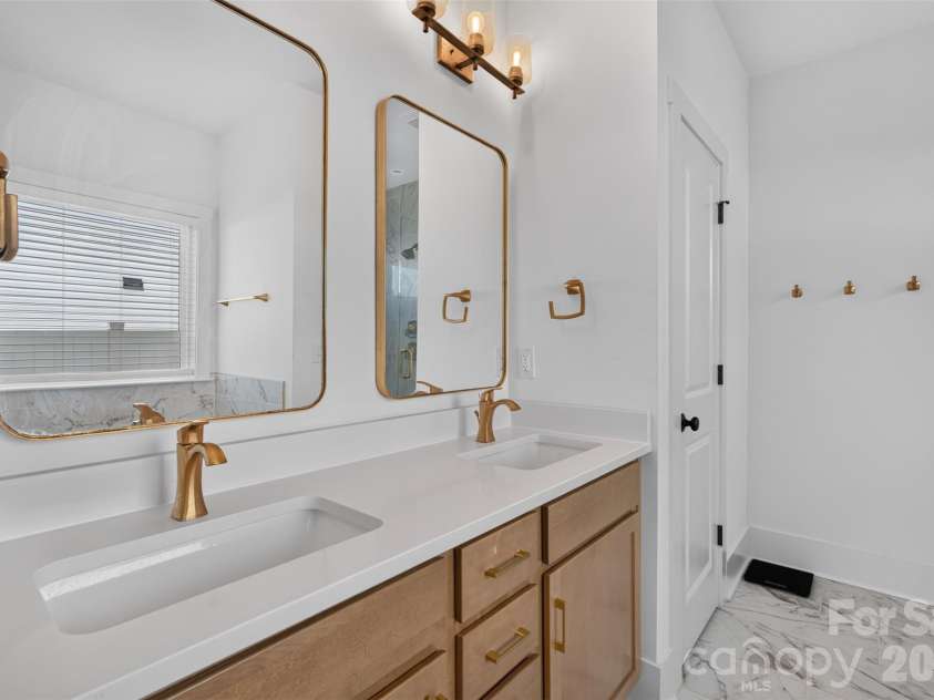 1130 Zettie Avenue, Kannapolis, NC 28083.  MLS# CAR4430467, YatesRealty ID 56139. 