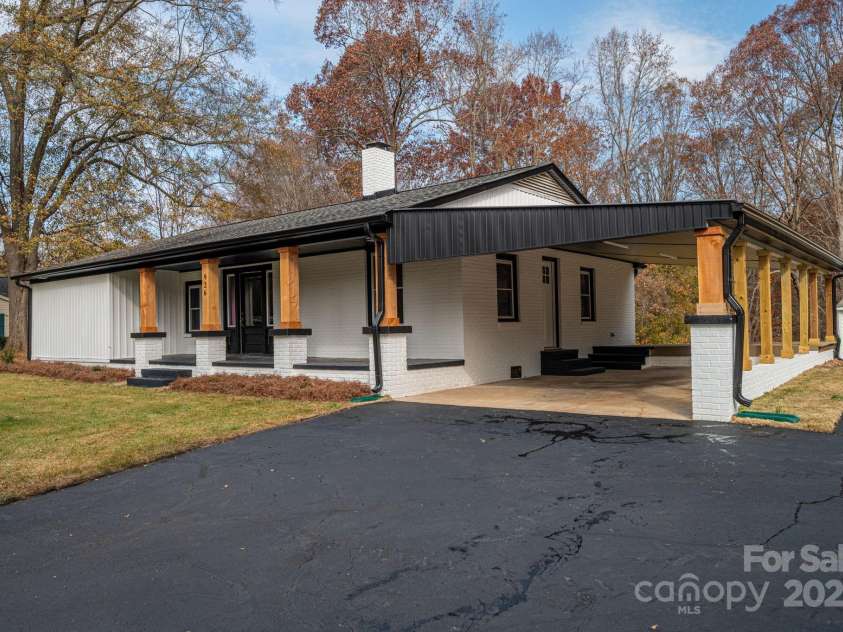 926 Howard Avenue, Gastonia, NC 28054.  MLS# CAR4325403, YatesRealty ID 5614. 