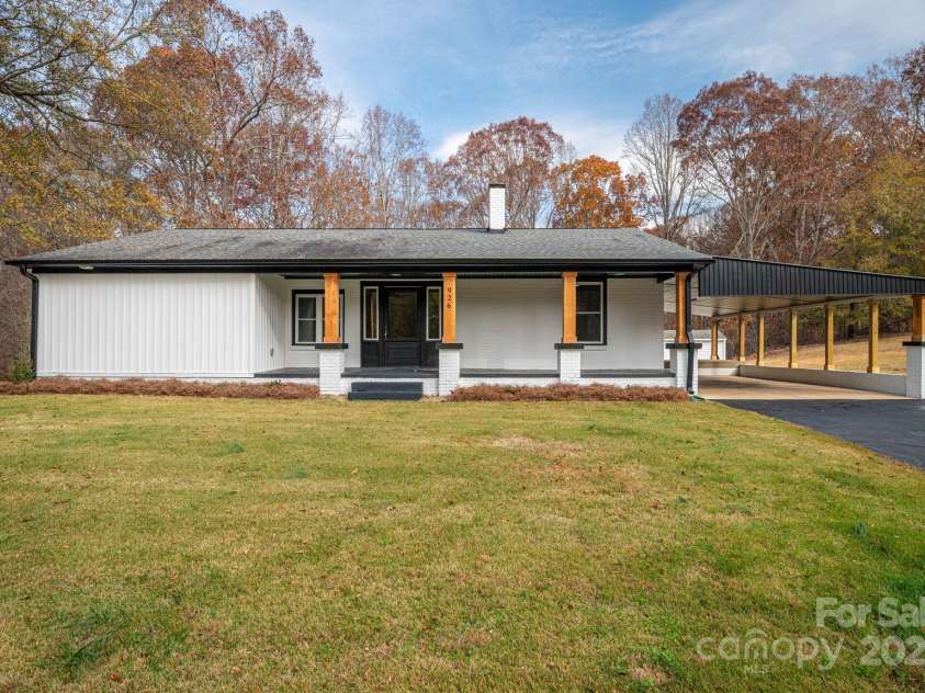 926 Howard Avenue, Gastonia, NC 28054.  MLS# CAR4325403, YatesRealty ID 5614. 