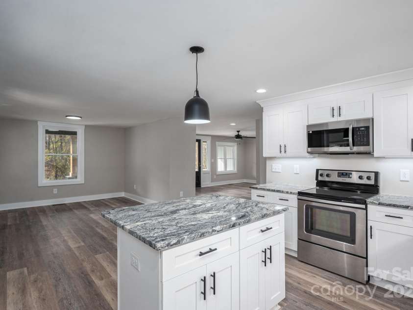926 Howard Avenue, Gastonia, NC 28054.  MLS# CAR4325403, YatesRealty ID 5614. 