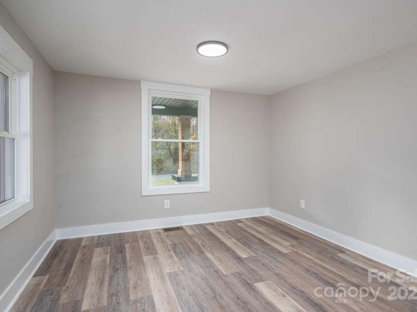 926 Howard Avenue, Gastonia, NC 28054.  MLS# CAR4325403, YatesRealty ID 5614. 
