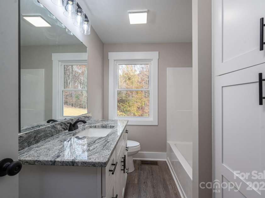 926 Howard Avenue, Gastonia, NC 28054.  MLS# CAR4325403, YatesRealty ID 5614. 