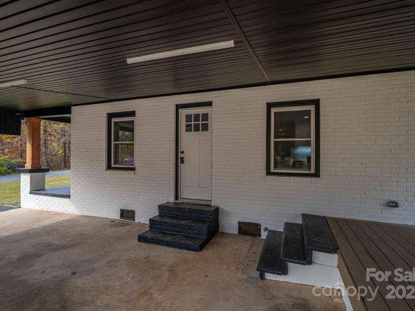 926 Howard Avenue, Gastonia, NC 28054.  MLS# CAR4325403, YatesRealty ID 5614. 