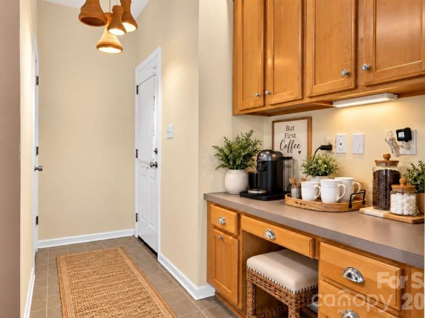 1032 Coddle Creek Road, Mooresville, NC 28115.  MLS# CAR4433548, YatesRealty ID 56146. 