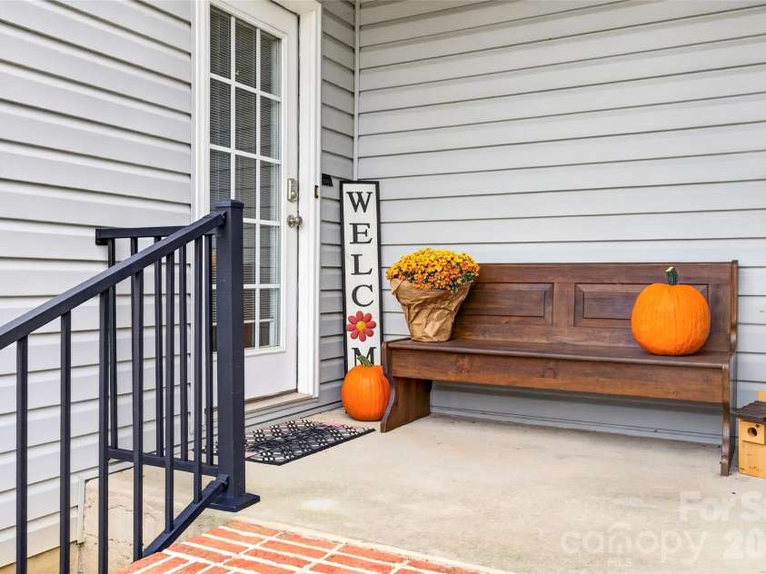 1032 Coddle Creek Road, Mooresville, NC 28115.  MLS# CAR4433548, YatesRealty ID 56146. 