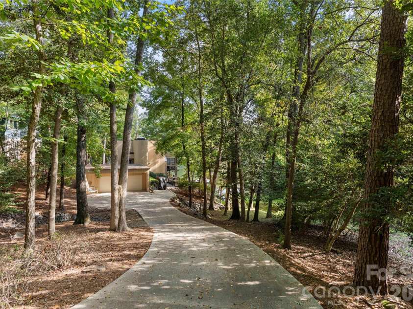 131 Whispering Pines Drive, Clover, SC 29710.  MLS# CAR4430861, YatesRealty ID 56147. 