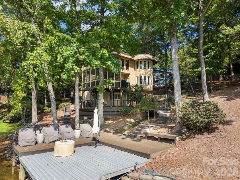 131 Whispering Pines Drive, Clover, SC 29710.  MLS# CAR4430861, YatesRealty ID 56147. 