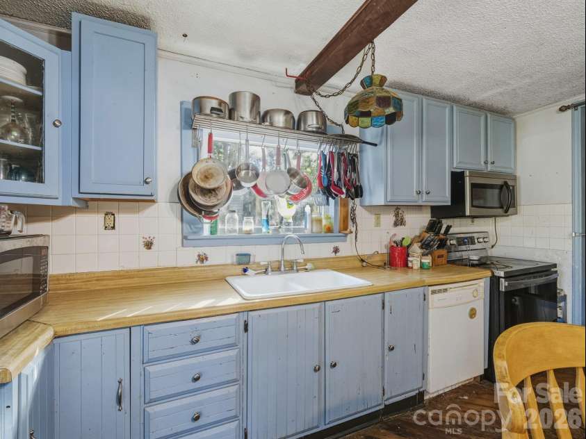 3030 Shannon Street, Sharon, SC 29742.  MLS# CAR4398483, YatesRealty ID 5615. 