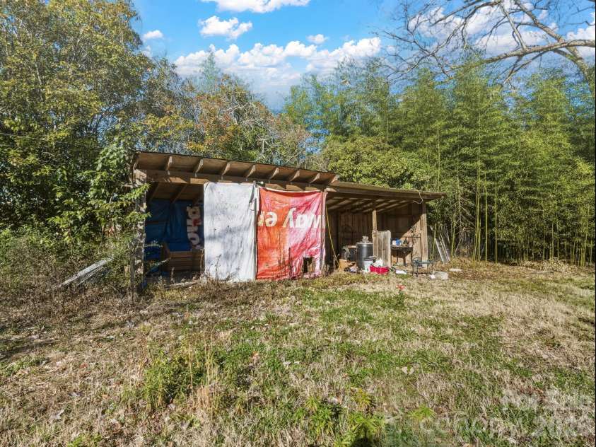 3030 Shannon Street, Sharon, SC 29742.  MLS# CAR4398483, YatesRealty ID 5615. 