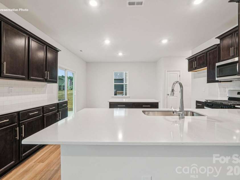 5108 Parker Forest Road, Charlotte, NC 28215.  MLS# CAR4409565, YatesRealty ID 56155. 