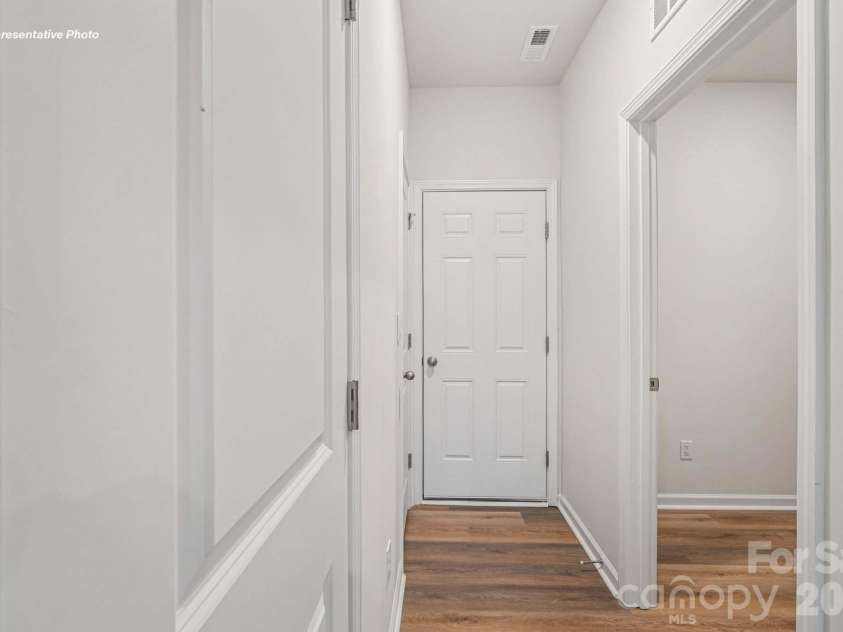 5108 Parker Forest Road, Charlotte, NC 28215.  MLS# CAR4409565, YatesRealty ID 56155. 